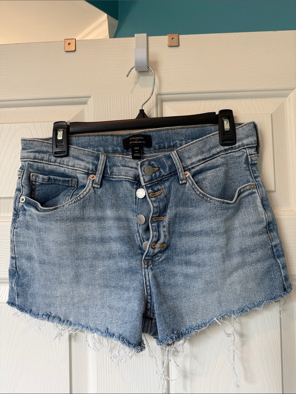 Banana Republic Exposed Button Fly Denim Shorts Raw Hem Frayed EUC